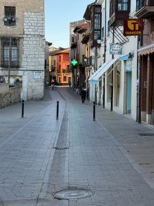 Tordeval Inmobiliaria | Casa y Local céntrico en Tordesillas en venta y alquiler