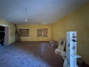 Tordeval Inmobiliaria | ESPECTACULAR CASA CON LOCALES COMERCIALES