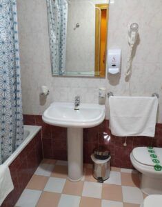 Tordeval Inmobiliaria | HOSTAL EN EL CENTRO HISTORICO DE TORDESILLAS