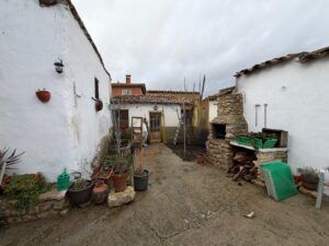 Tordeval Inmobiliaria | CASA EN CASASOLA DE ARION