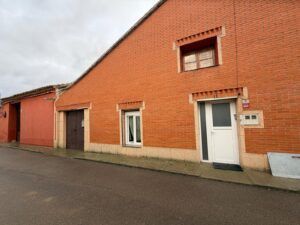 Tordeval Inmobiliaria | CASA EN CASASOLA DE ARION